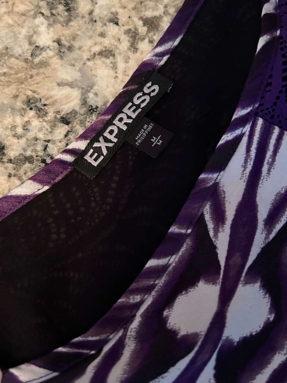 Express High-Low Maxi Dress Purple Ikat Print Lace Back Cutout V-Neck Size M - Picture 11 of 14